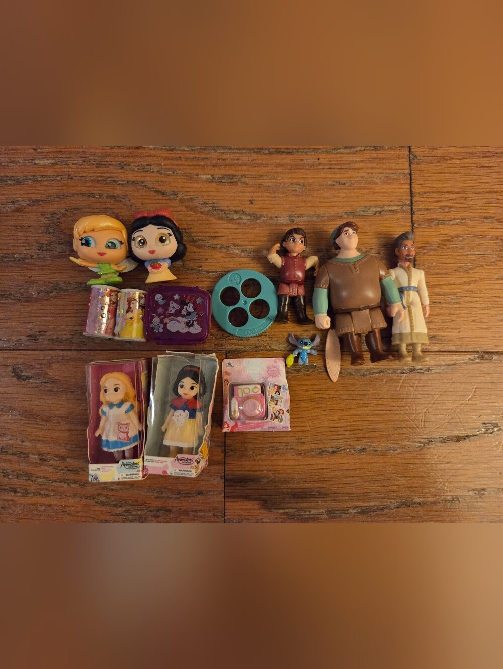 Disney Mini Brands- 4-3 New In Package. 2 Doorables, 4 Accessories, 3 Disney Ch.